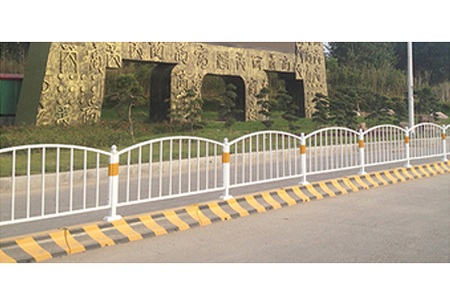 波形道路护栏.jpg
